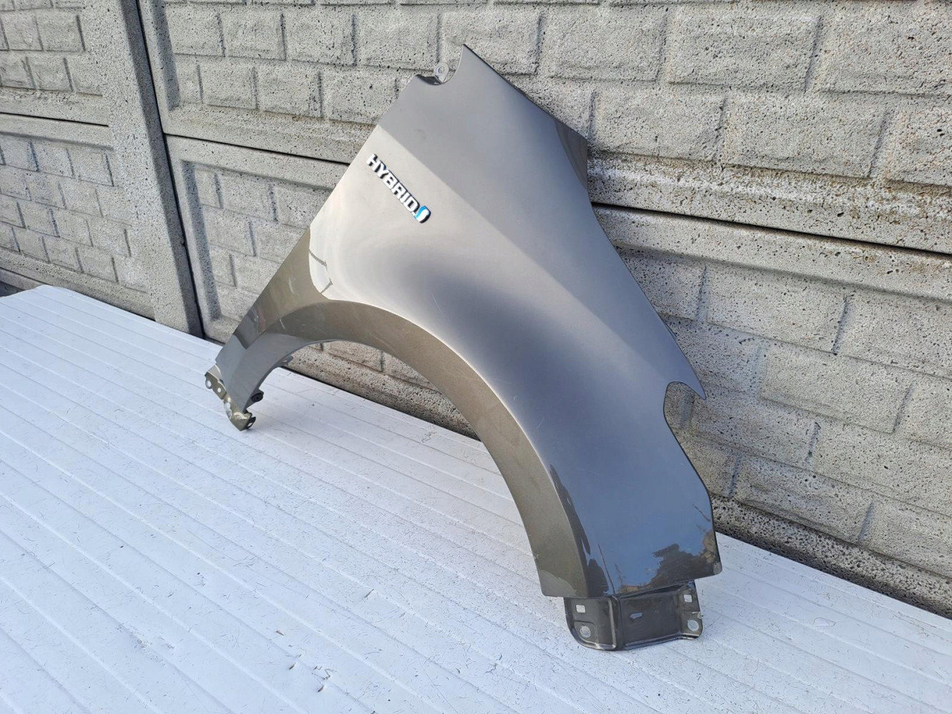 TOYOTA YARIS 4 IV 19-22 BŁOTNIK PRAWY PRZEDNI - (13091309108)