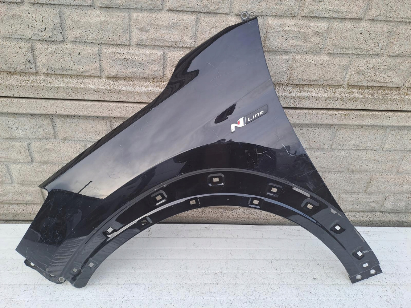 HYUNDAI TUCSON 2015-2020 BŁOTNIK PRZEDNI LEWY - (13093056728)