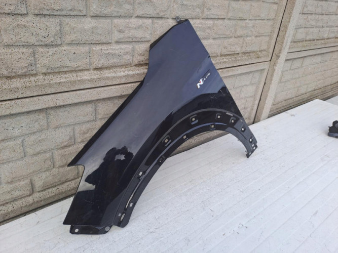 HYUNDAI TUCSON 2015-2020 BŁOTNIK PRZEDNI LEWY - (13093056728)