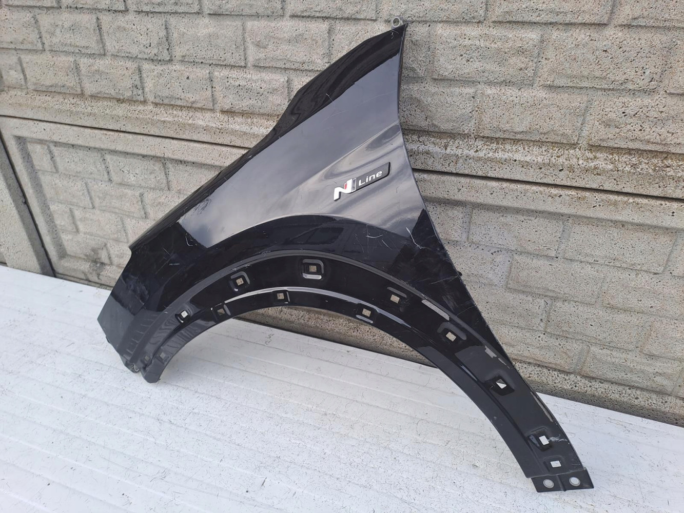 HYUNDAI TUCSON 2015-2020 BŁOTNIK PRZEDNI LEWY - (13093056728)