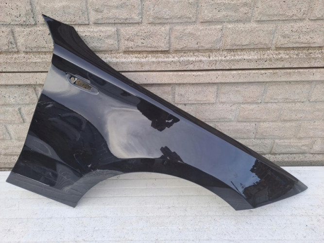 BMW 1 E87 E88 E81 E82 2004 - 2011 BŁOTNIK PRAWY - (13093066674)
