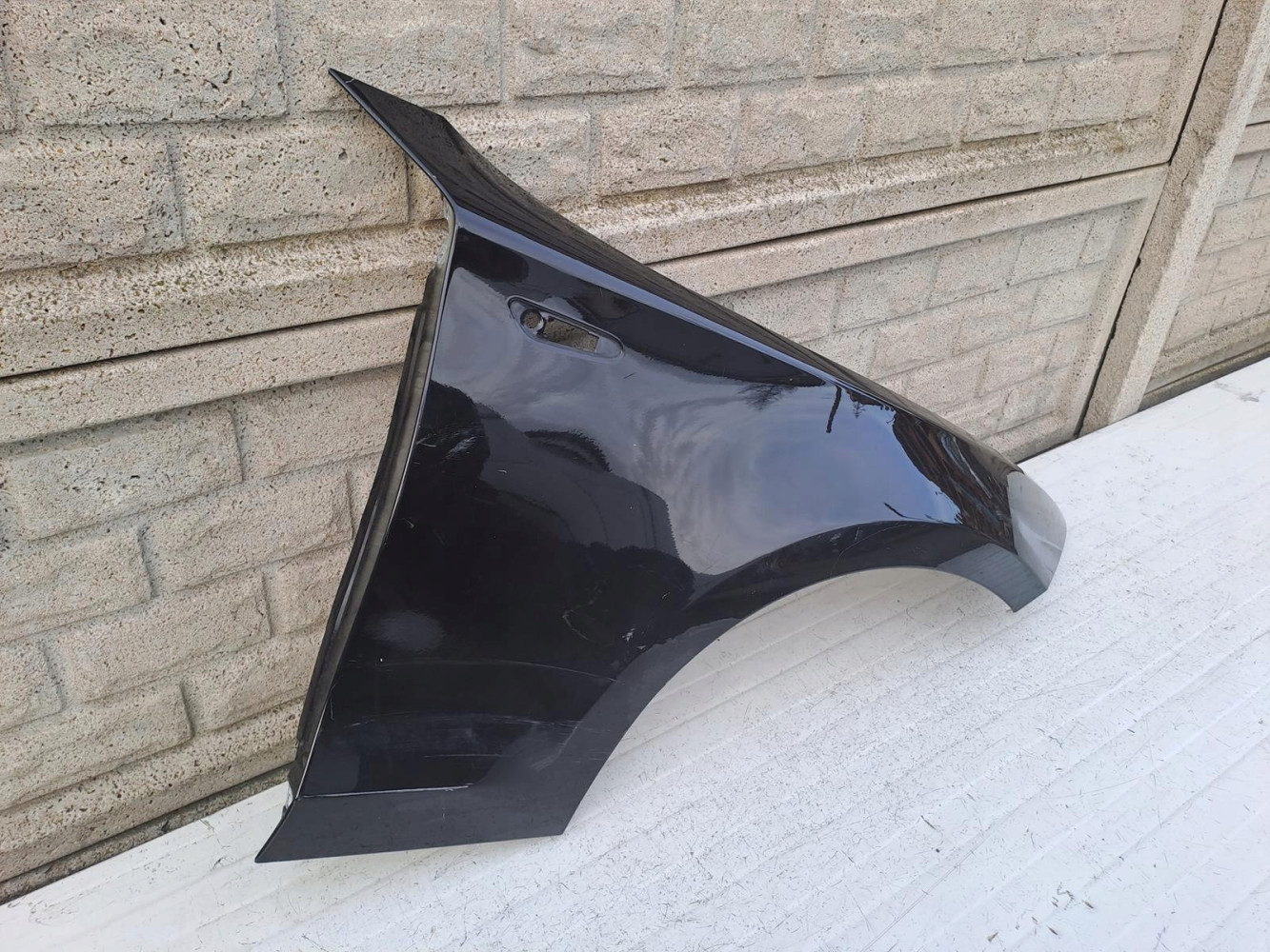 BMW 1 E87 E88 E81 E82 2004 - 2011 BŁOTNIK PRAWY - (13093066674)