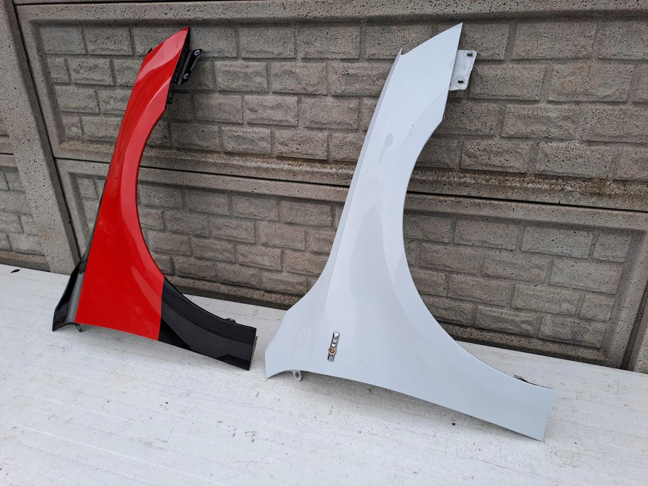 SKODA OCTAVIA 3 III LIFT 16-20 BŁOTNIK PRAWY PRZÓD - (13124593247)