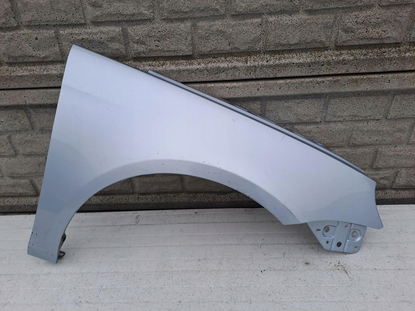 VW EOS 2006-2015 BŁOTNIK PRZEDNI PRAWY - (13131115017)