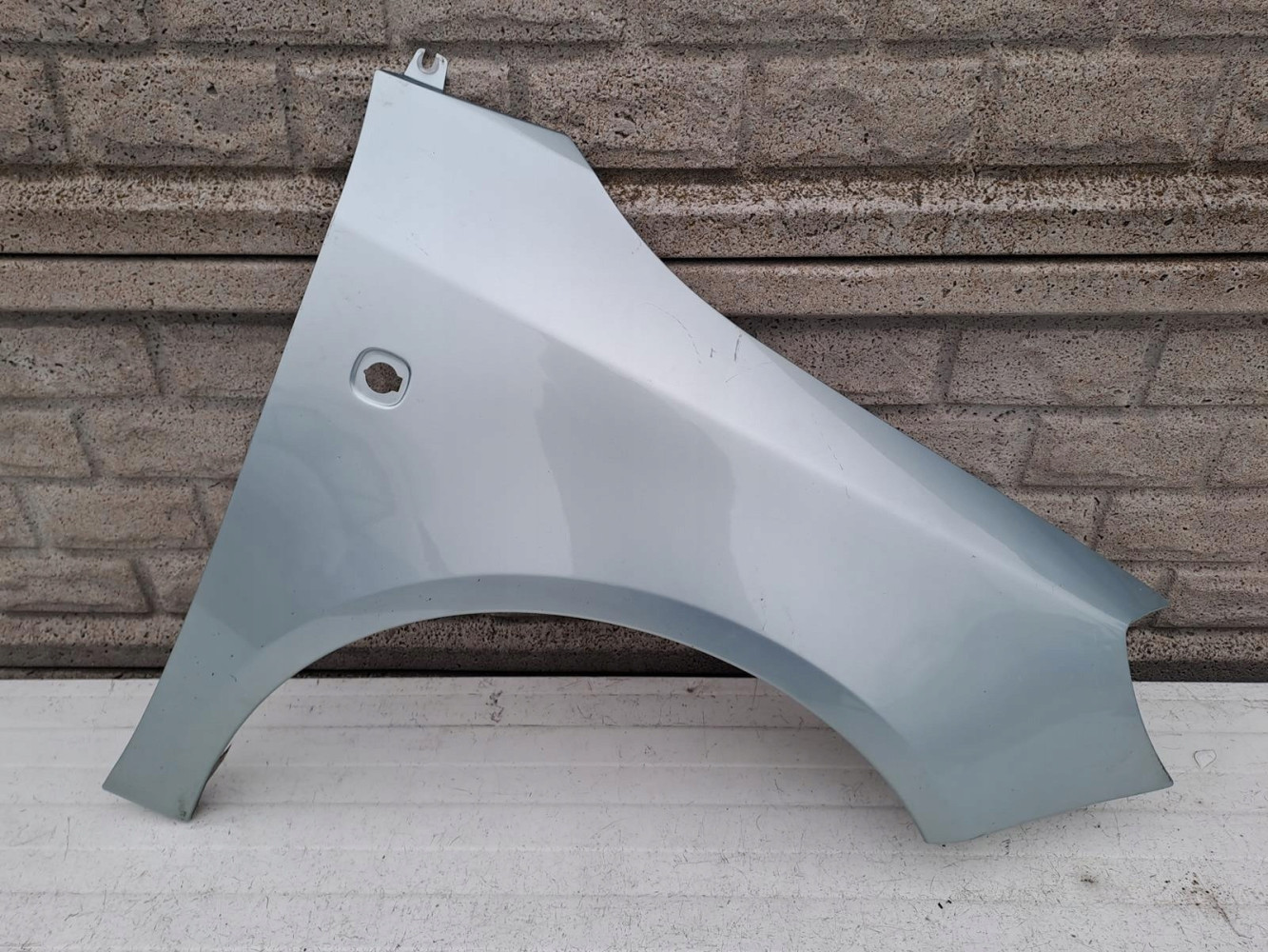 SKODA FABIA 2 II ROOMSTER 07-17 BŁOTNIK PRAWY - (13131130409)