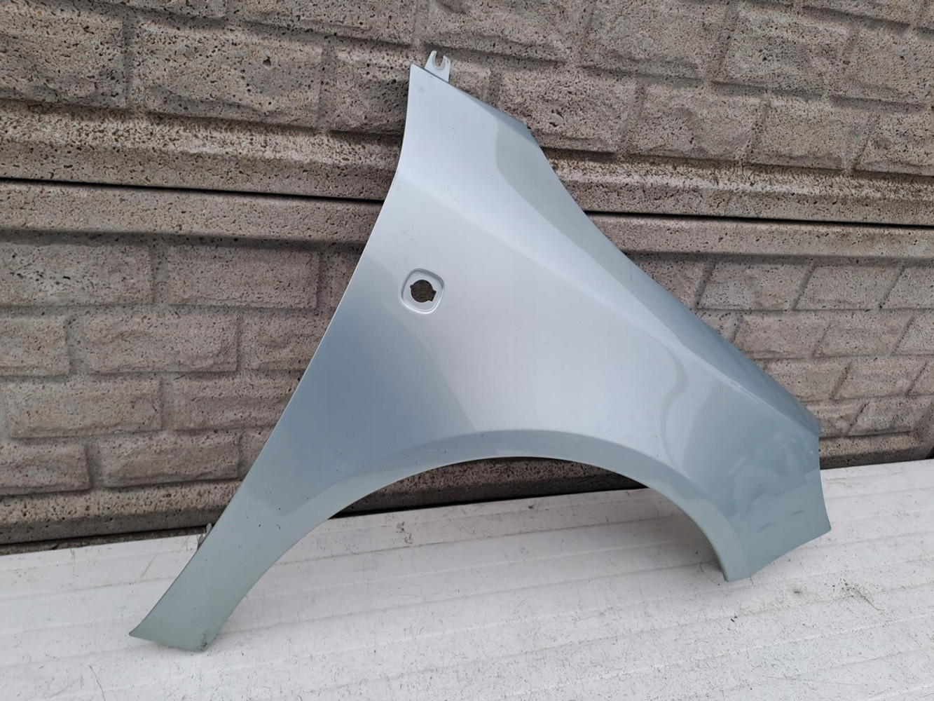 SKODA FABIA 2 II ROOMSTER 07-17 BŁOTNIK PRAWY - (13131130409)