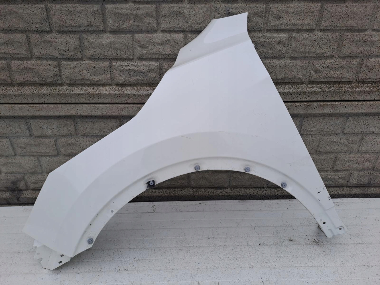 NISSAN QASHQAI j11 2014-2021 BŁOTNIK LEWY PRZEDNI - (13131222665)