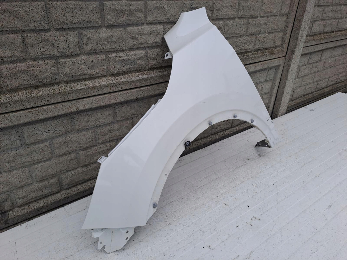 NISSAN QASHQAI j11 2014-2021 BŁOTNIK LEWY PRZEDNI - (13131222665)