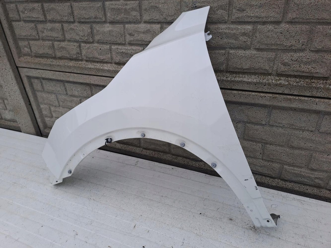 NISSAN QASHQAI j11 2014-2021 BŁOTNIK LEWY PRZEDNI - (13131222665)