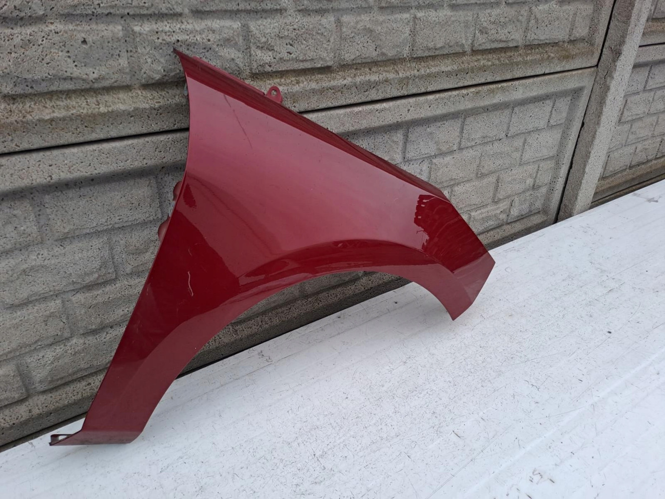 FORD FIESTA Mk8 MK 8 16-22 BŁOTNIK PRZEDNI PRAWY - (13135237187)