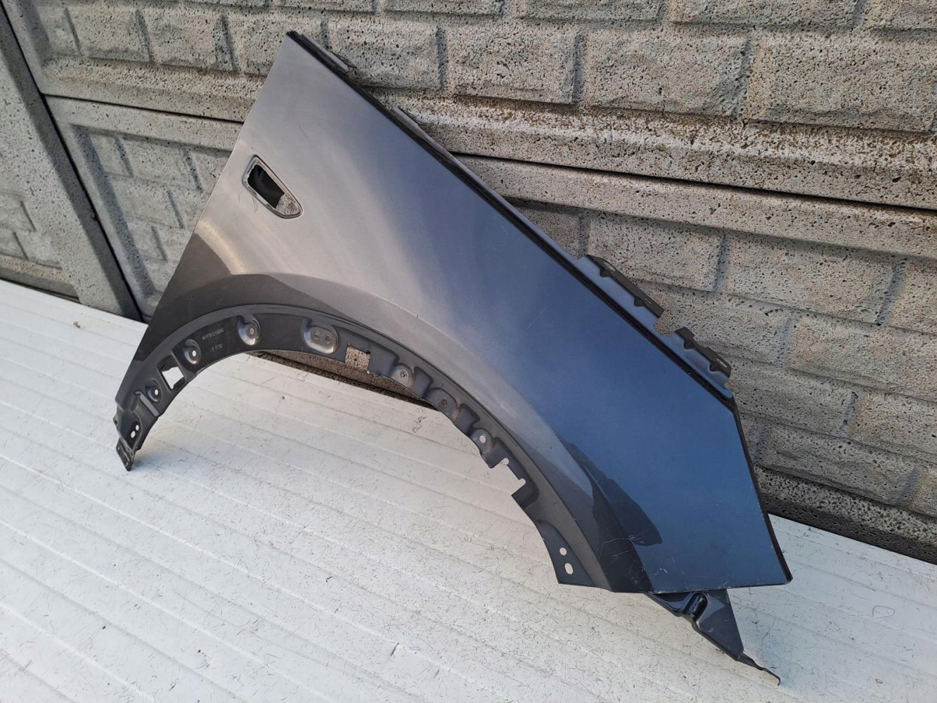 OPEL GRANDLAND X 17-22 BŁOTNIK PRAWY PRZEDNI - (13137469827)