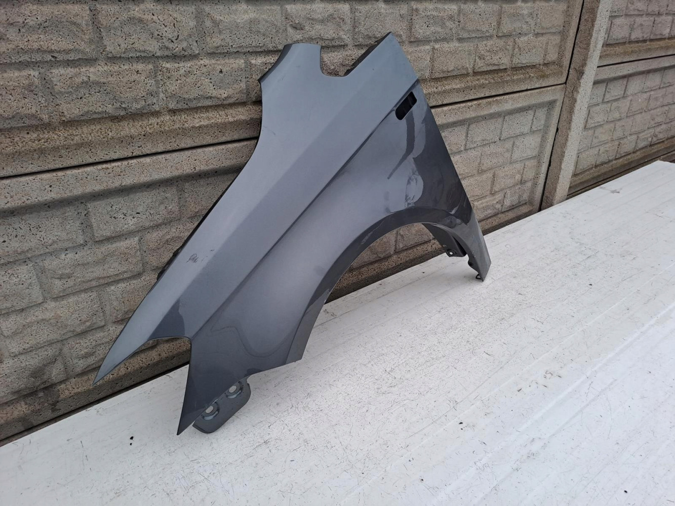 VW CADDY 4 IV 2015-2021 BŁOTNIK PRZEDNI LEWY - (13141184444)
