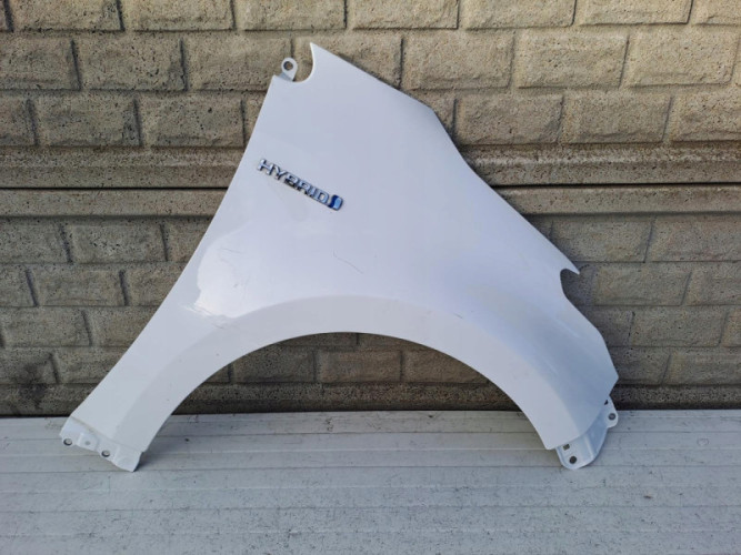 TOYOTA YARIS 4 IV 19-22 BŁOTNIK PRAWY PRZEDNI - (13149059425)