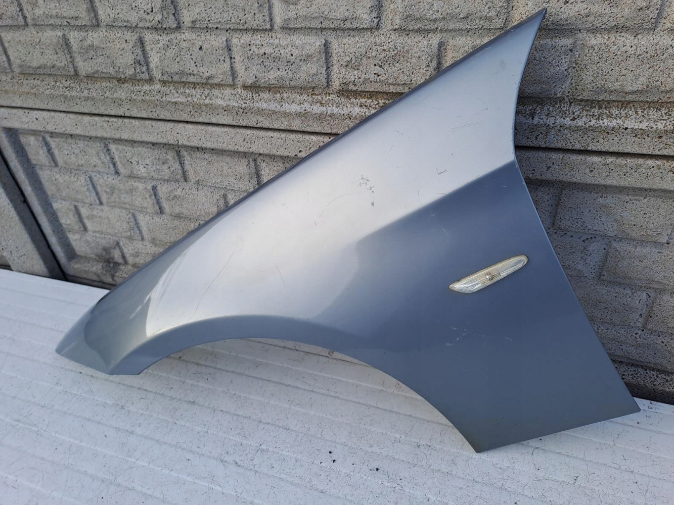 BŁOTNIK LEWY BMW 3 E90 E91 04 - 12 - (13169766023)