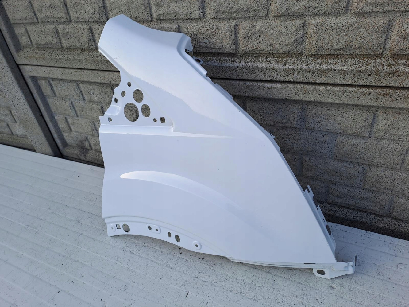 FORD TRANSIT MK8 14-18 BŁOTNIK PRAWY PRZEDNI - (13169780773)
