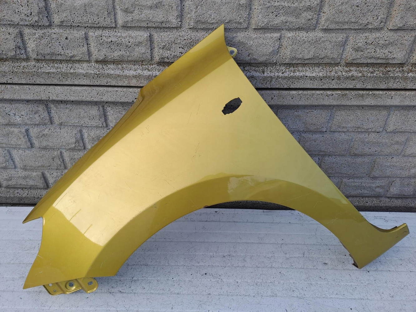 SUZUKI SWIFT MK8 17-22 BŁOTNIK PRZEDNI LEWY - (13169823267)
