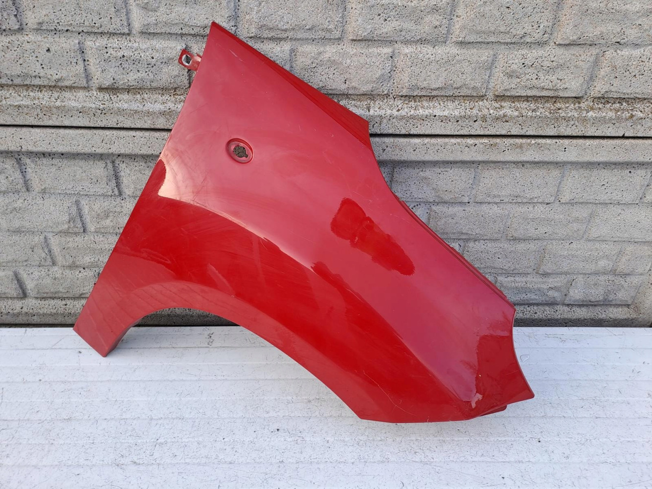FIAT 500L BŁOTNIK PRZEDNI PRAWY - (13169842726)