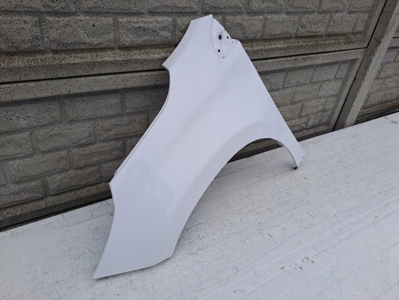 PEUGEOT 2008 14-18 BŁOTNIK PRZEDNI LEWY - (13174039263)