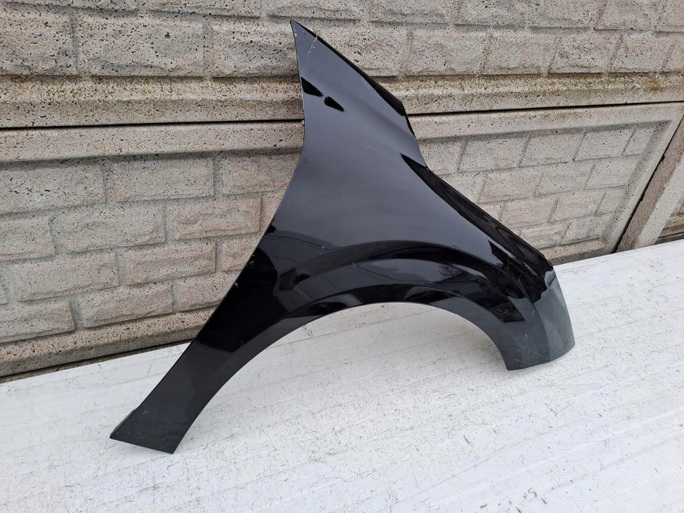 PEUGEOT 208 II 2019-2022 BŁOTNIK PRAWY PRZEDNI - (13176907413)