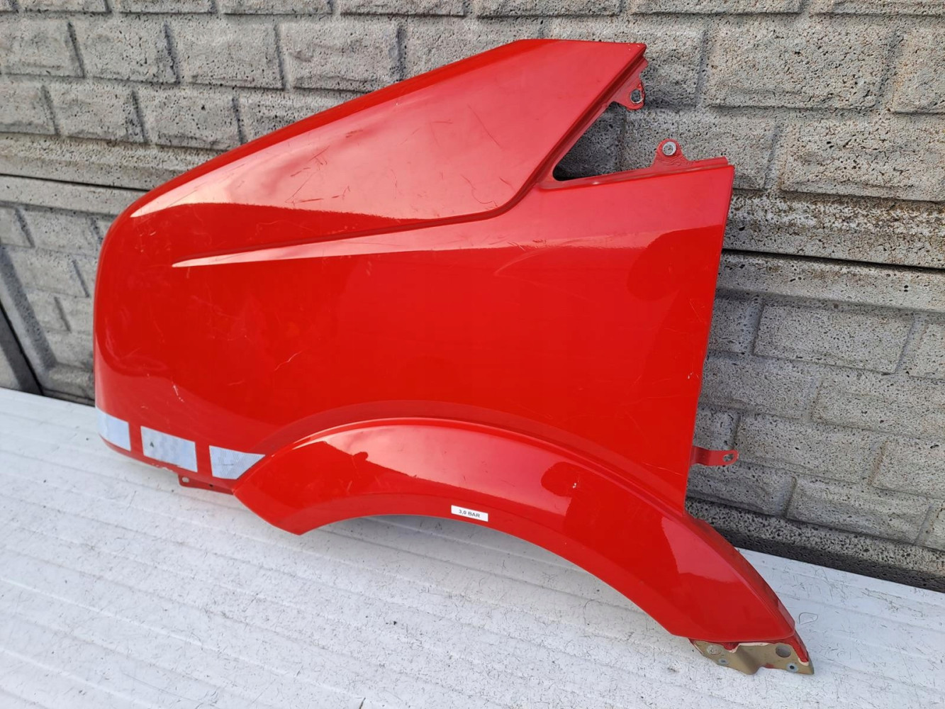 VW CRAFTER BŁOTNIK LEWY PRZEDNI - (13178370083)