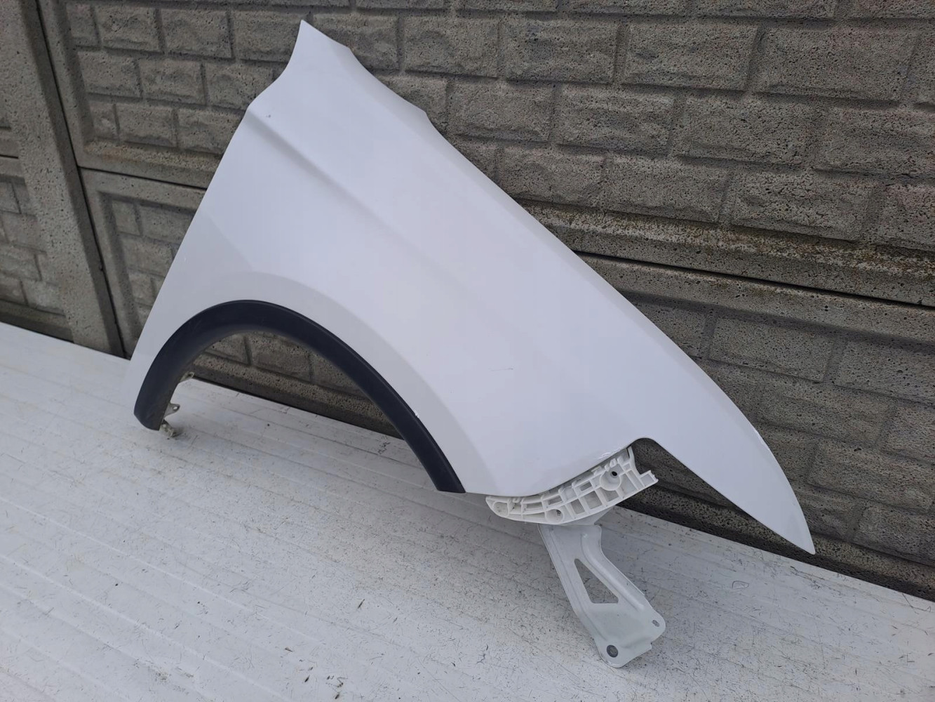 MITSUBISHI OUTLANDER 13-20 LIFT BŁOTNIK PRAWY - (13180416916)
