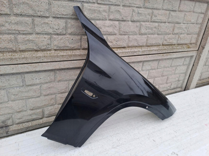 BMW X1 E84 2008-2013 BŁOTNIK PRAWY PRZEDNI - (13197921044)