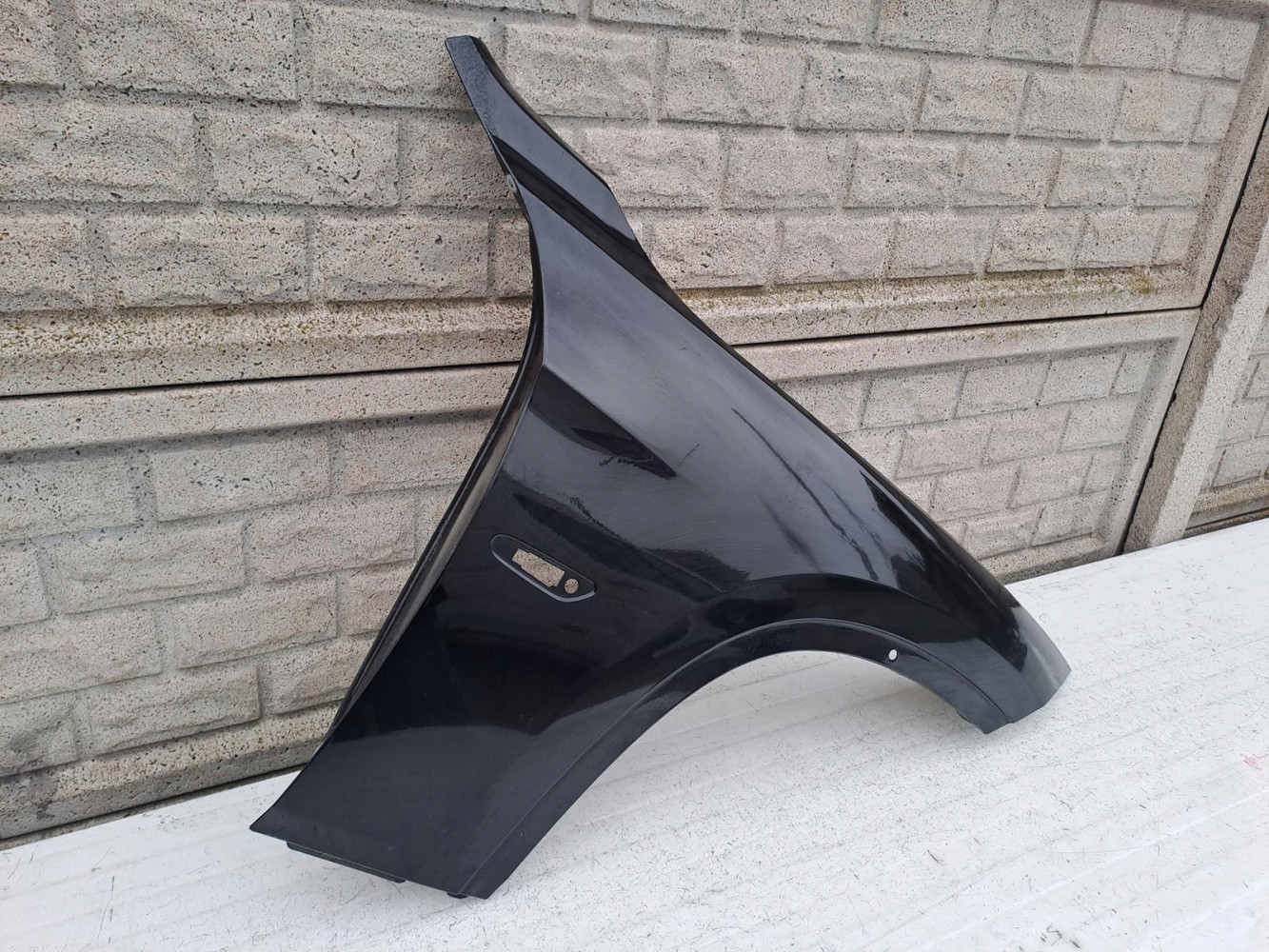 BMW X1 E84 2008-2013 BŁOTNIK PRAWY PRZEDNI - (13197921044)