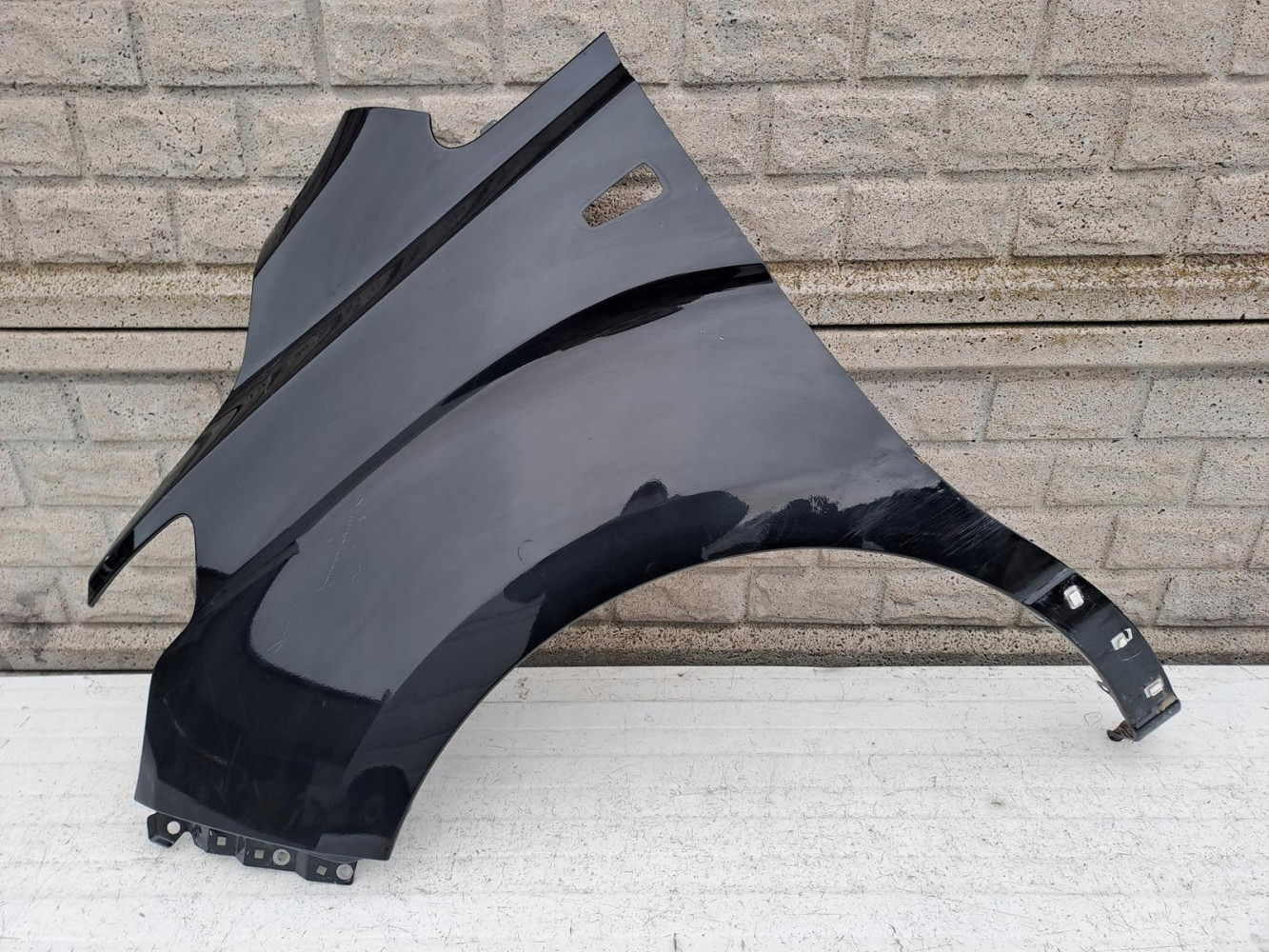 HYUNDAI H1 H-1 18-22 BŁOTNIK PRZEDNI LEWY - (13198029508)