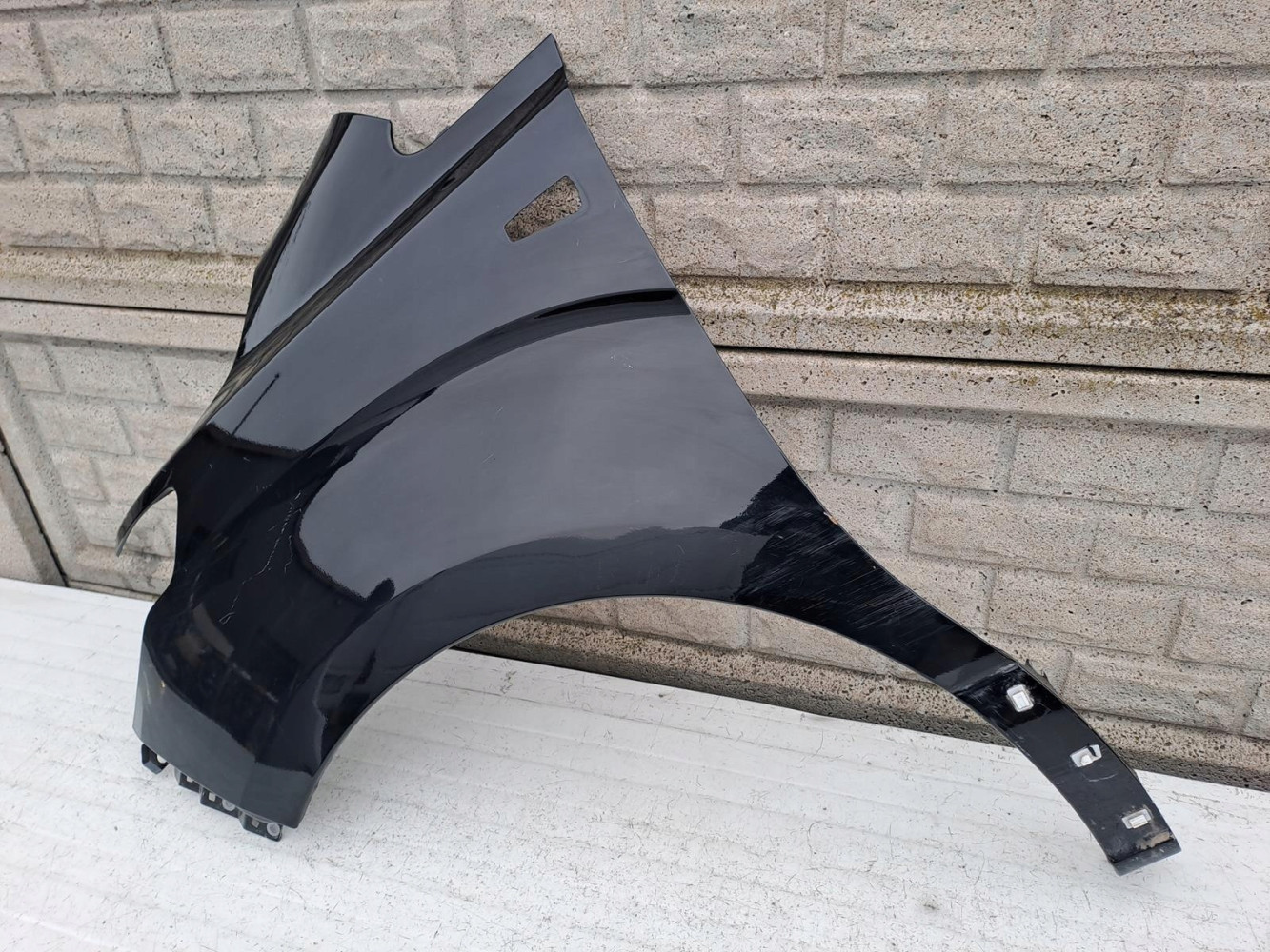 HYUNDAI H1 H-1 18-22 BŁOTNIK PRZEDNI LEWY - (13198029508)