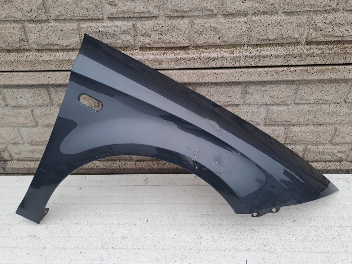SEAT LEON 2 II 2005-2013 BŁOTNIK PRZEDNI PRAWY - (13200266710)