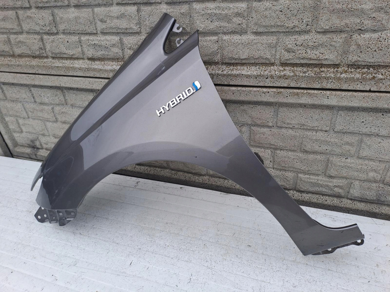 TOYOTA AURIS 2013-2021 BŁOTNIK LEWY PRZEDNI - (13210475616)