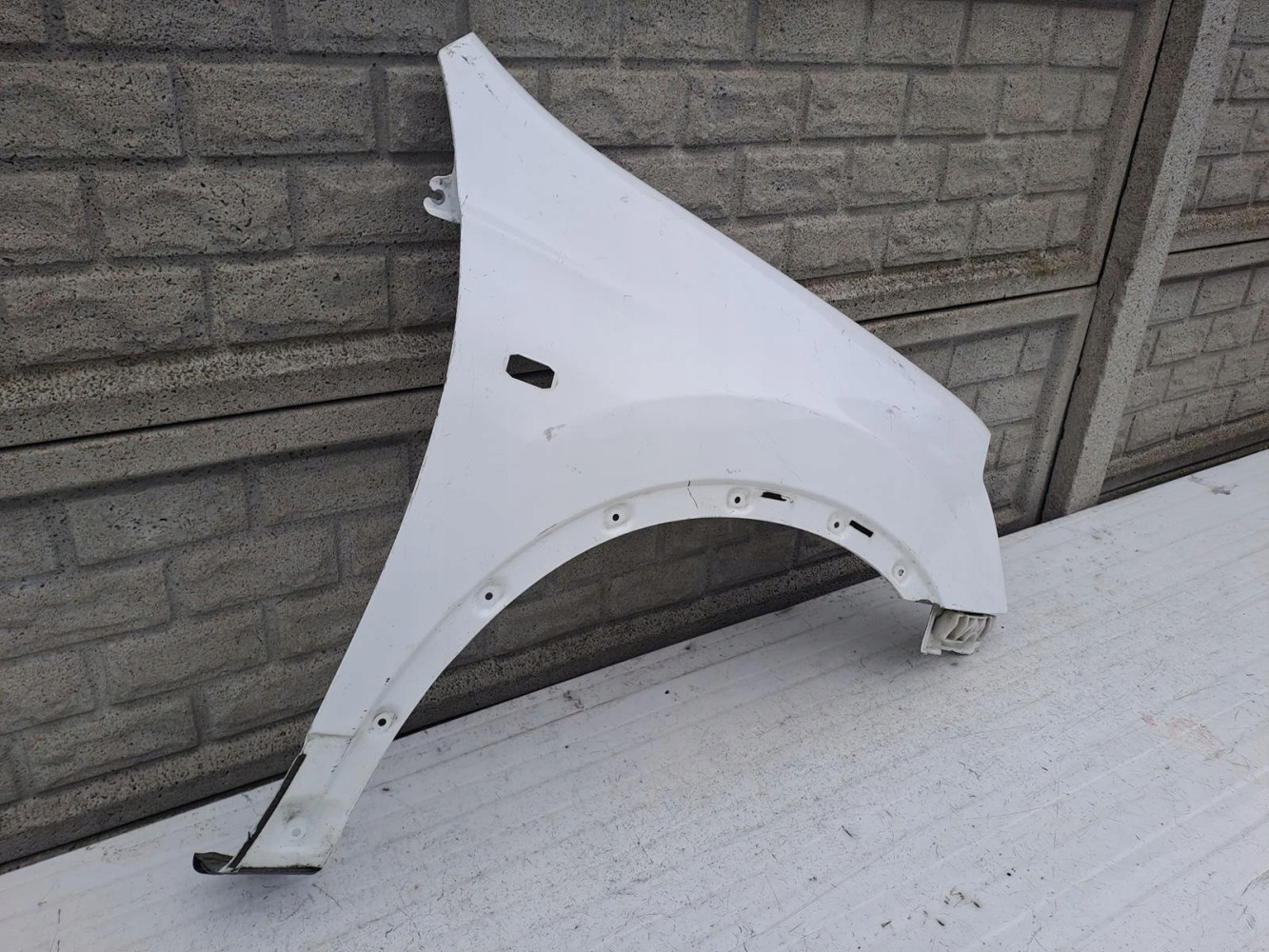 NISSAN QASHQAI 06-09 BŁOTNIK PRZEDNI PRAWY - (13210483792)