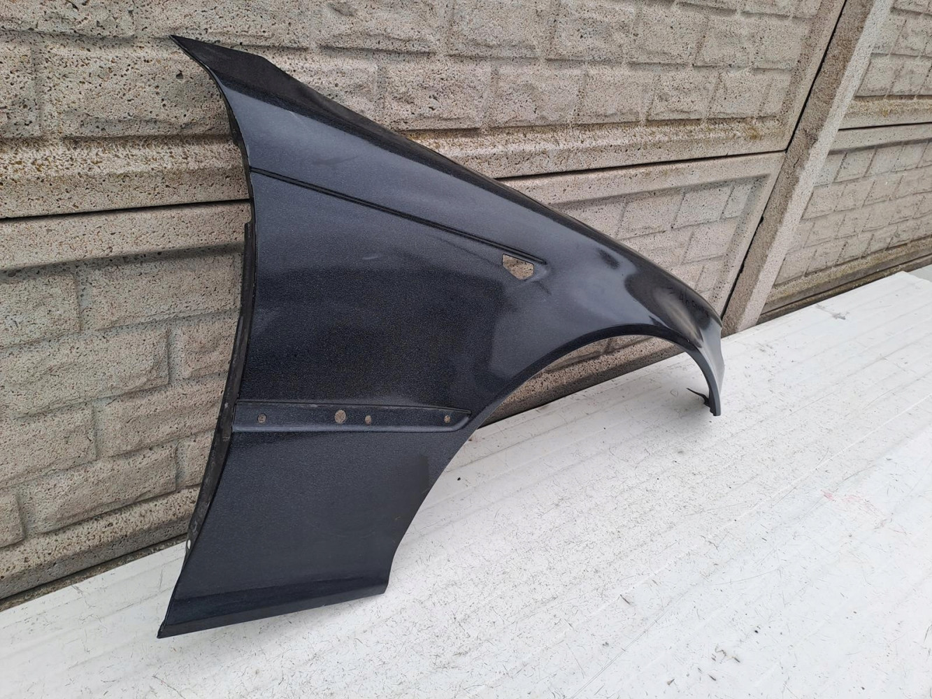 BŁOTNIK PRAWY PRZEDNI BMW 3 E46 LIFT COUPE CABRIO - (13211438763)