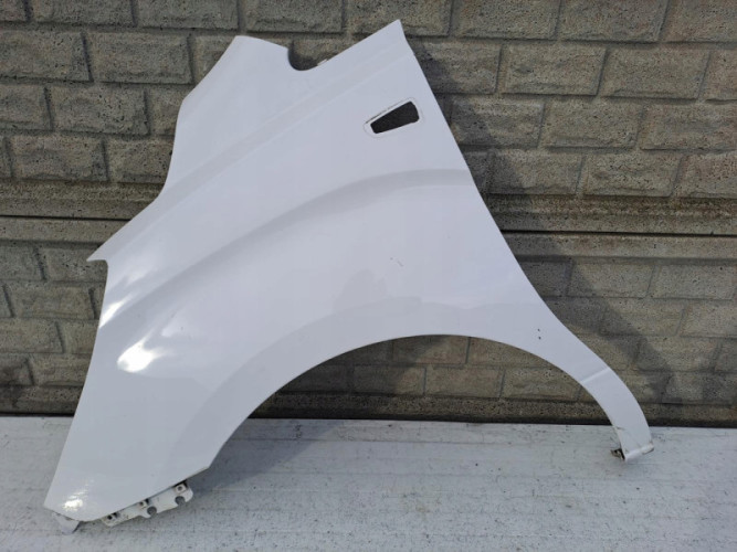 HYUNDAI H1 2007- BŁOTNIK PRZEDNI LEWY - (13211651727)