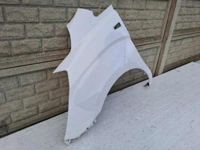 HYUNDAI H1 2007- BŁOTNIK PRZEDNI LEWY - (13211651727)