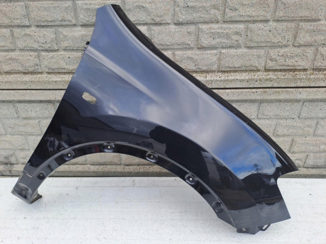 NISSAN QASHQAI 10-13 LIFT BŁOTNIK PRAWY PRZÓD - (13215280620)