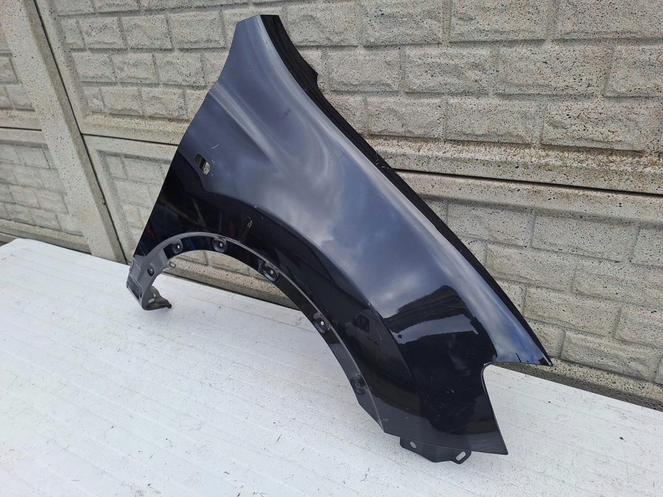 NISSAN QASHQAI 10-13 LIFT BŁOTNIK PRAWY PRZÓD - (13215280620)
