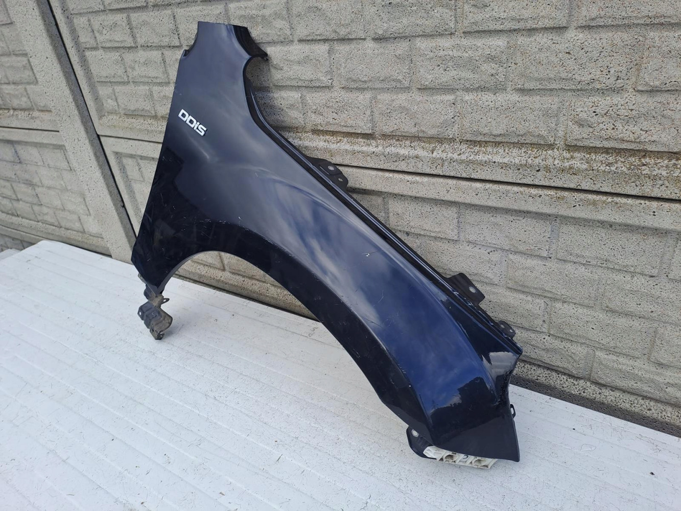 SUZUKI GRAND VITARA LIFT 05-14 BŁOTNIK PRAWY PRZÓD - (13218196303)