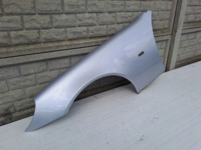 MERCEDES SLK W170 R170 96-04 BŁOTNIK LEWY PRZEDNI - (13239993009)