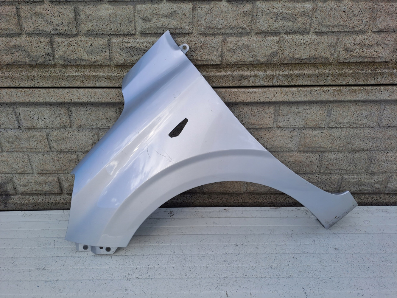 HYUNDAI I10 i 10 2021-2024 BŁOTNIK LEWY PRZÓD - (13240043291)