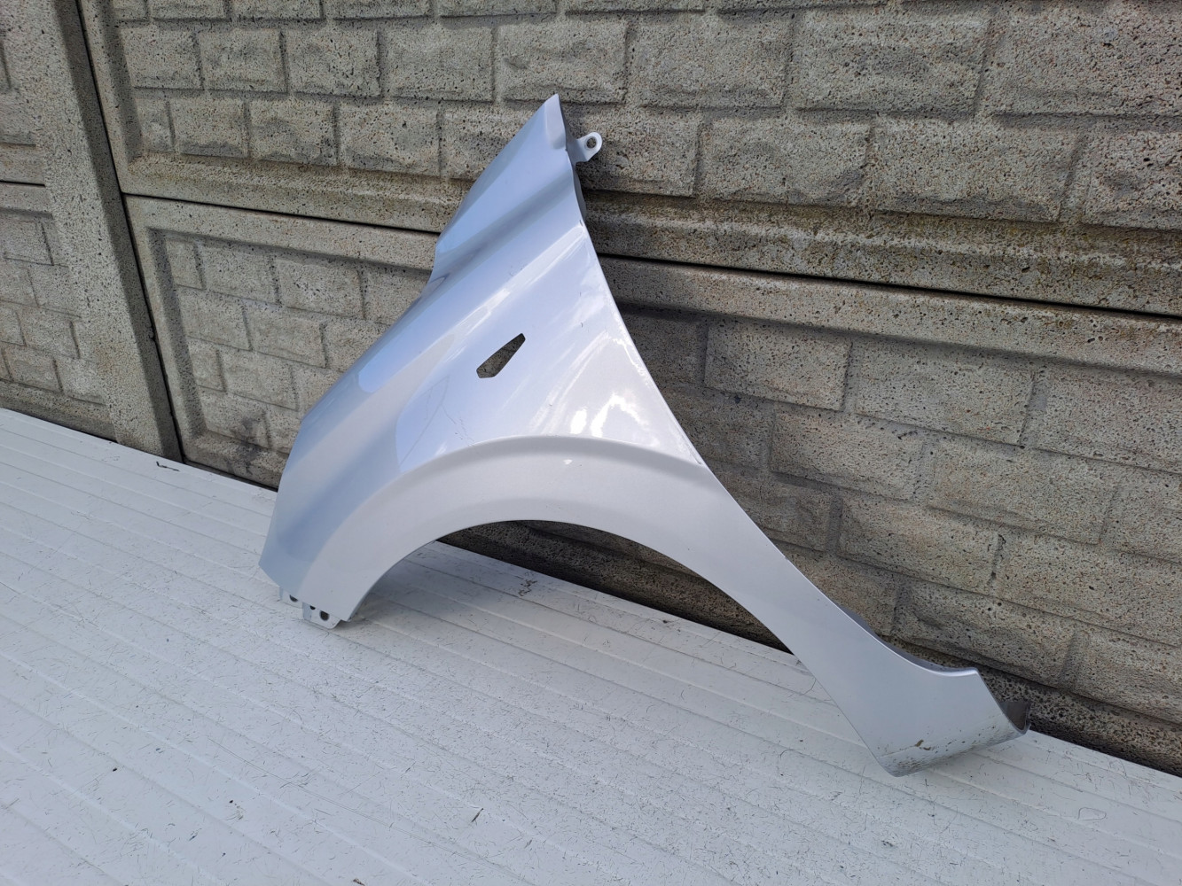 HYUNDAI I10 i 10 2021-2024 BŁOTNIK LEWY PRZÓD - (13240043291)