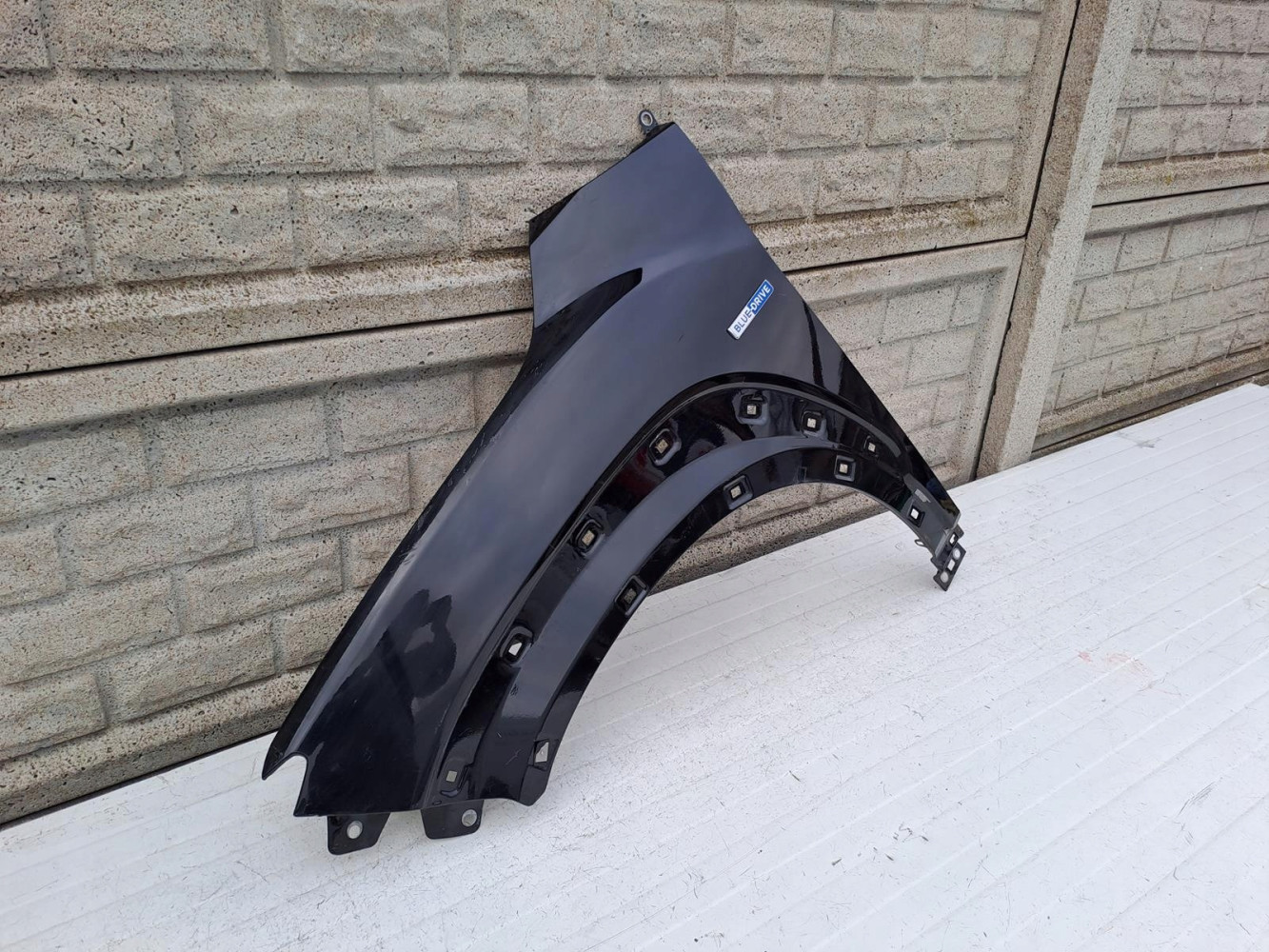 HYUNDAI TUCSON 2015-2020 BŁOTNIK PRZEDNI LEWY - (13245312425)